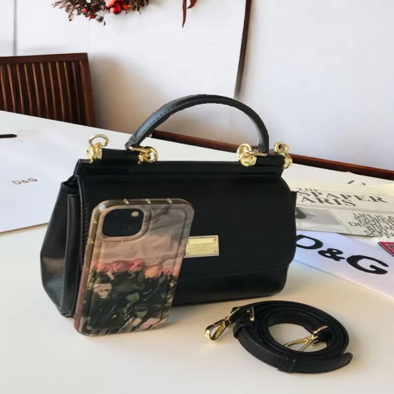 شنطة دولتشي اند غابانا D&G الفاخرة