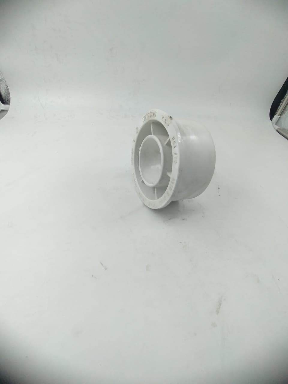 zenit-white-pvc-reducer-4x3inch-S.40