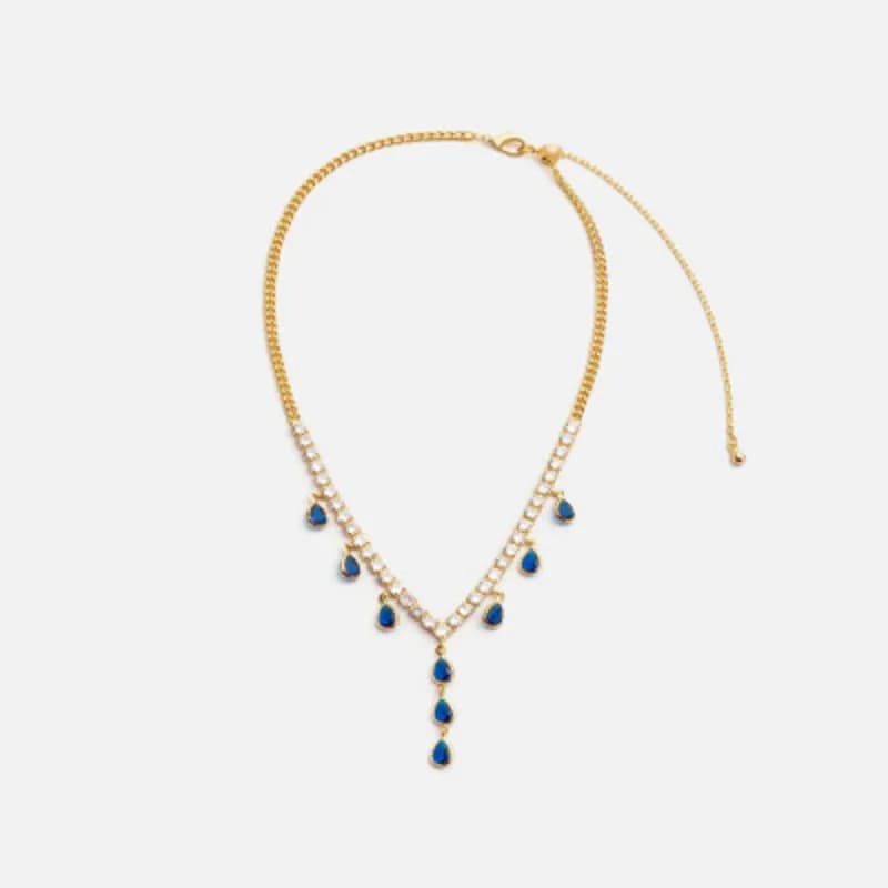 Women's chain with an elegant and eye-catching design in gold - endless elegance