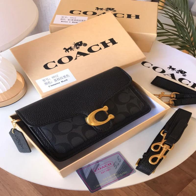 شنطة نسائية من ماركة كوتش COACH - حقيبة عصرية وجذابة