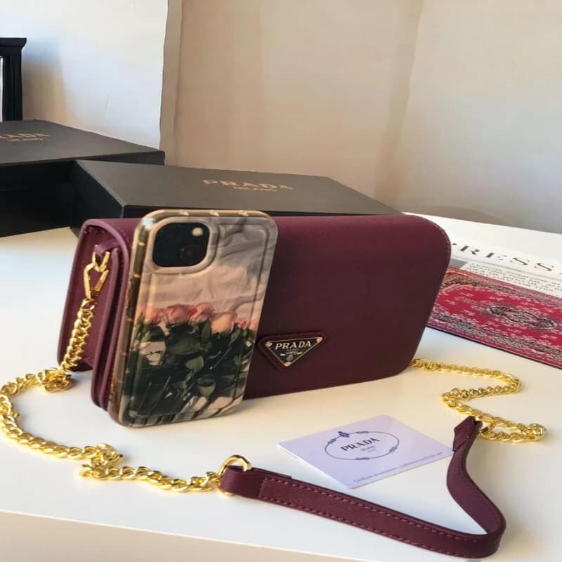 شنطة برادا PRADA النسائية الفاخرة