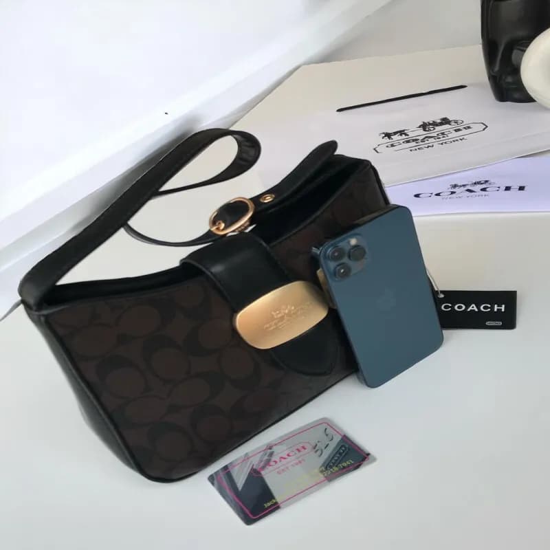 شنطة كوتش COACH النسائية الفاخرة