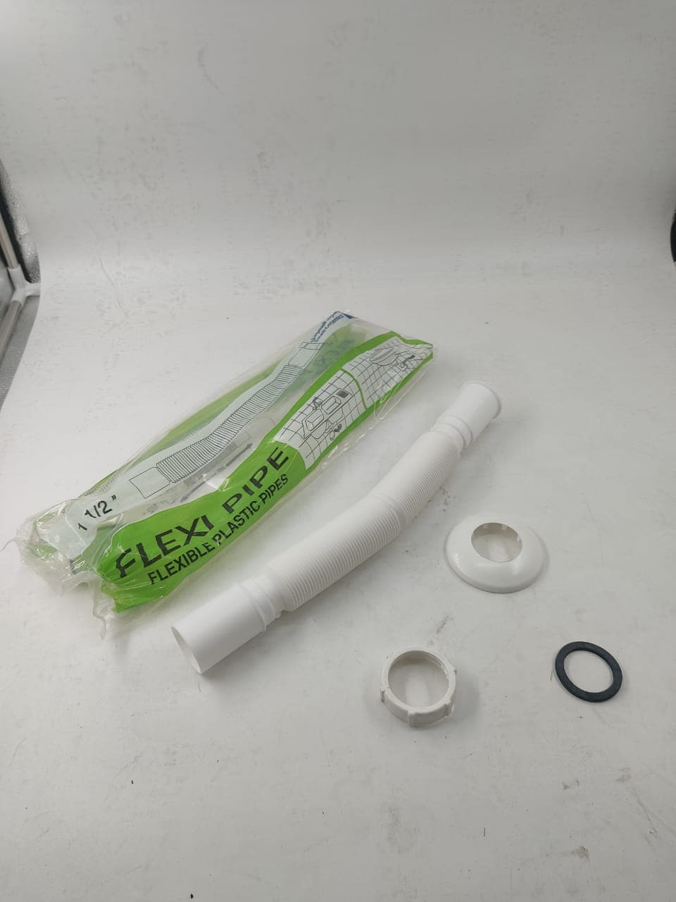 1/2 1 -flexbleHose-Saudi ceramic