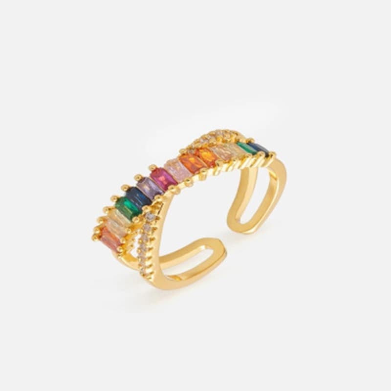 Delicate gold-tone women's ring - everyday elegance with a luxurious touch